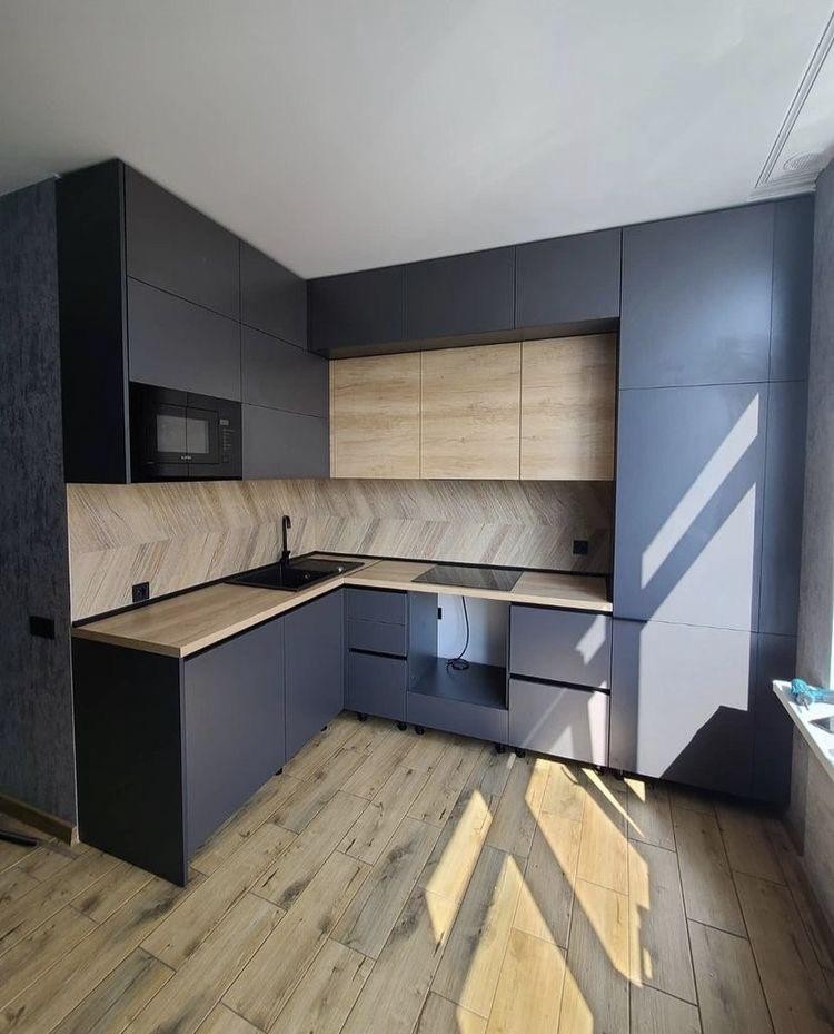 KITCHEN CABINET